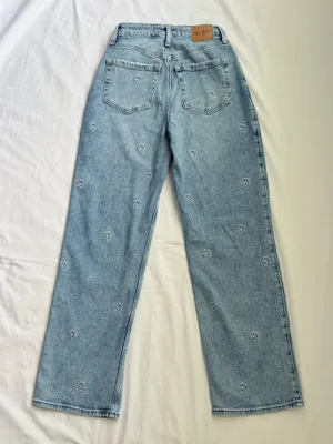 Hollister W25S Floral Embroidered Dad Jeans Light Wash thumbnail 2