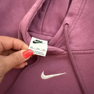 Nike Mauve/Pink Pullover Hoodie with White Swoosh thumbnail 2