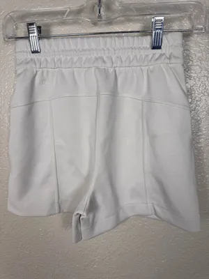 Lululemon Shorts Sz 0 thumbnail 2