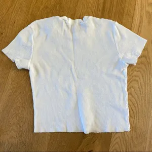 Brandy Melville Raw Hem Short Sleeve Tee in White thumbnail 4