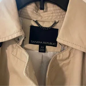 Banana Republic Tan Trench Coat thumbnail 8