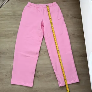 Aritzia Cozy Sweatfleece Mega Straight Sweatpant in JellyBean Pink thumbnail 4