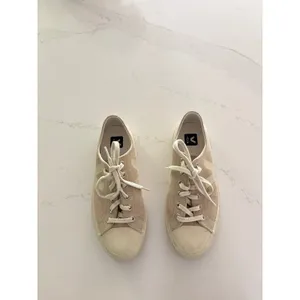VEJA Wata II Low Canvas Pierre Sneakers in Beige Size US 10 / EU 41 thumbnail 3