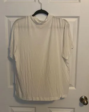 American Eagle Outfitters Tshirt thumbnail 2