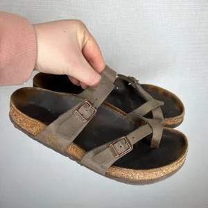 Birkenstock Mayari Mocha Brown Birko-Flor‎ Toe Loop Sandals Womens 39 thumbnail 1
