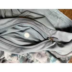 Lululemon Speed Up Mid Rise Shorts 4" Inseam Kaleidofloral Multi/Blue Cast Sz 4 thumbnail 7