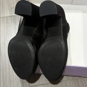 NWT Madden Girl Gigg Floral Velvet Block Heel Ankle Boots Women’s Size 8 thumbnail 8