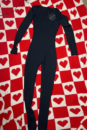 White Fox Boutique thumbnail 1