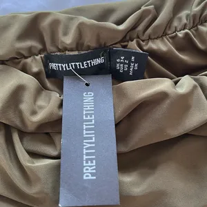 Gorgeous Brand New with Tags Prettylittlething Olive Off the Shoulder Slinky Top thumbnail 2