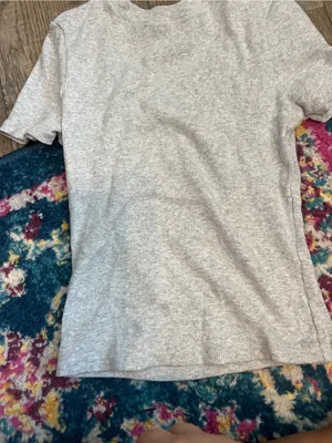 Skims Gray Crewneck Short-Sleeve Women's Top thumbnail 6