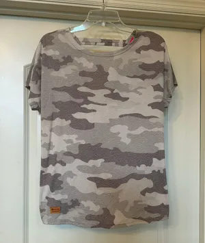 Simply Southern - Adorable Camo Top With Twist Detail Back 🤍 thumbnail 1