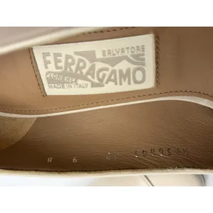 Salvatore Ferragamo Cream Leather Block Heel Pumps Silver Ball Detail Size 9B thumbnail 9