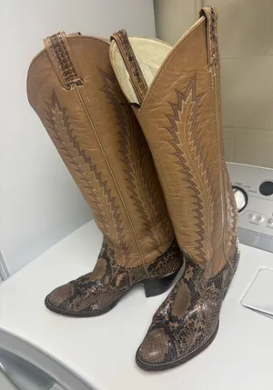 Larry Mahan Python Boots Multiple Size 8.5 thumbnail 1