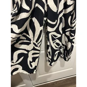 World Market Black White Boho Print Wide Leg Jumpsuit V-Neck Short Sleeve Pocket thumbnail 4