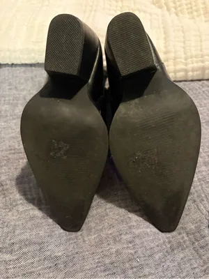 Women’s Black Pointed Toe Ankle Boots - Sleek Leather Look thumbnail 5