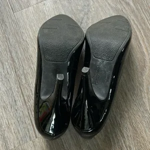 Fergalicious Black Heels Size 7.5 thumbnail 14
