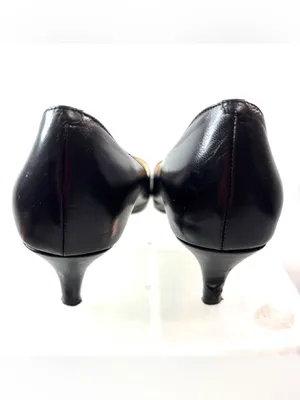 Cole Haan 8.5 Workwear Kitten Heel Black Leather Round-Toe Pumps - Funeral thumbnail 5