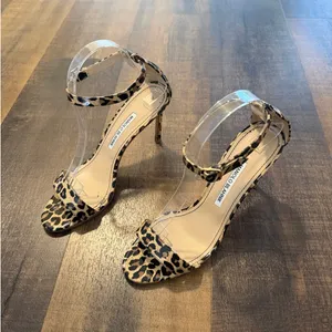 Manolo Blahnik Chaos Leopard Patent Leather Ankle Strap Heels Pumps Size 39 US 9 thumbnail 3