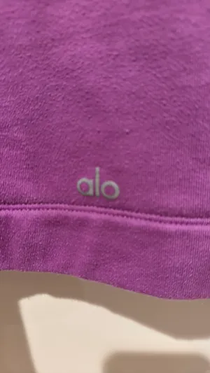 Alo Yoga thumbnail 2