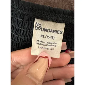 No Boundaries Black Lace Trim Cami Top XL 16-18 Adjustable Straps Flowy thumbnail 6
