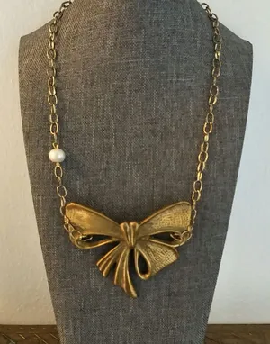 60s necklace thumbnail 1