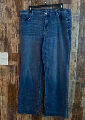 DKNY jeans Soho 800 t women's size 16 Length 39 inseam 38 rise 10 thumbnail 1