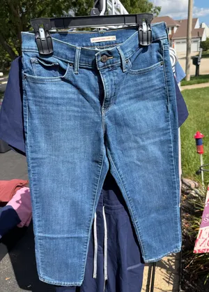 Levi’s Jeans Capri thumbnail 1