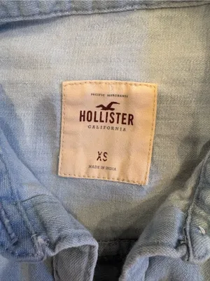 Hollister Light Wash Chambray Denim Button Front Shirt XS Casual Coastal Cowgirl thumbnail 2