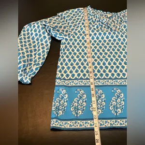 J. Crew Blue and White Patterned Blouse Size Small thumbnail 10