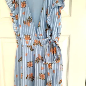 ASTR The Label Lila Light Blue Floral Print Maxi Dress M thumbnail 5