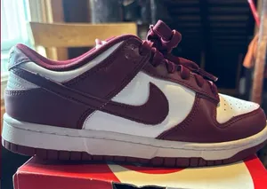 Nike Dunk Low Sneakers thumbnail 1