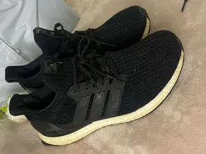 Adidas UltraBoost Mens Size 9.5 Running Shoes Core Black thumbnail 1