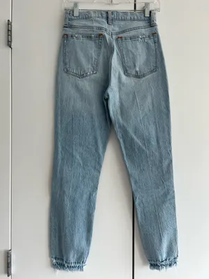 Abercrombie High-Rise Mom Jeans thumbnail 2