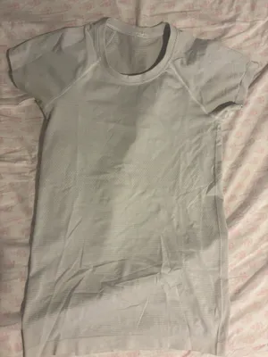 White Lululemon Swiftly Tech Short Sleeve thumbnail 1