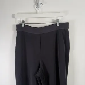 Lululemon Softstreme Relaxed High Rise Pant Black Commuter‎ Travel Womens 10 thumbnail 5