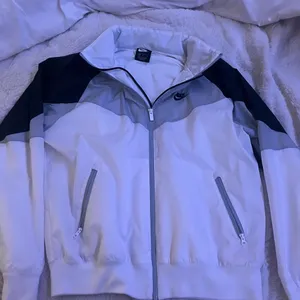 Nike Jacket thumbnail 1