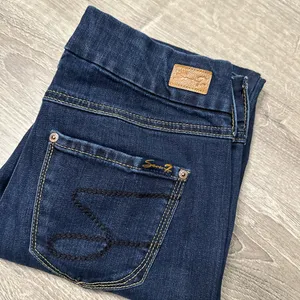 •Seven7• Tummyless High Rise Skinny Jeans thumbnail 3