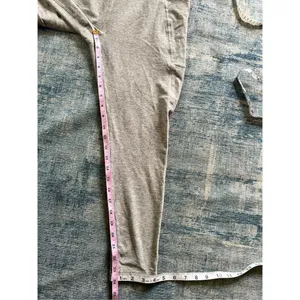 Beyond Yoga X Peloton Light Heathered Gray Purple Cropped High Rise Leggings M thumbnail 6