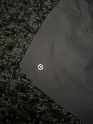 Lululemon Shorts thumbnail 3