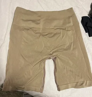 Alphalete Gym Shorts thumbnail 2