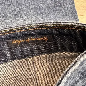 Citizens of Humanity Sophia Size 29 300 Stretch Knee‎ Length Denim Pencil Skirt thumbnail 4