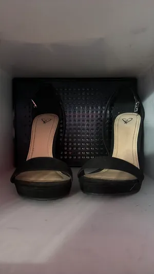 windsor black high heels thumbnail 3