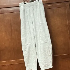 Aerie Womens S Short Gray Cargo Sweatpants Jogger Pants NWT Flaw thumbnail 2