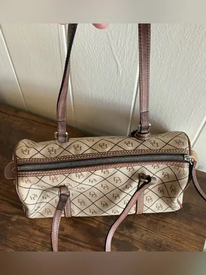 A vintage Dooney & Bourke signature jacquard barrel shoulder bag thumbnail 6