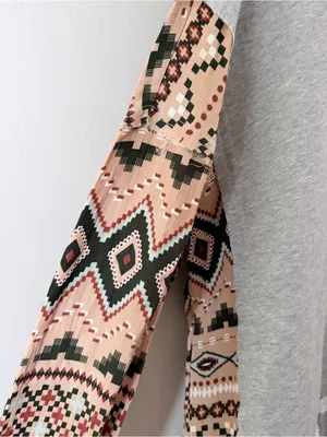 NWT Boho Aztec Western Mixed Print Pullover Hoodie Size M thumbnail 3