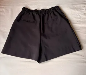 Black shorts thumbnail 4