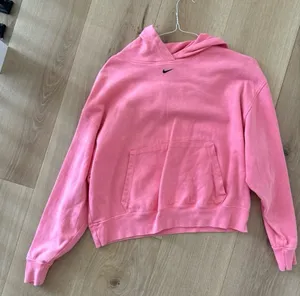 Nike NWOT Sportswear Women's Washed Hoodie - Pink thumbnail 1