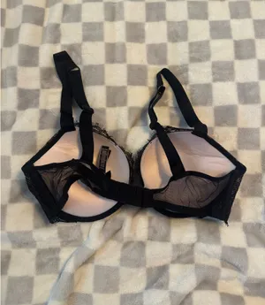 Victoria's Secret Bra thumbnail 2
