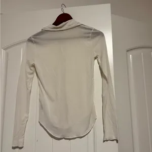 Wilfred Cream Button-Down Women's Shirt thumbnail 6
