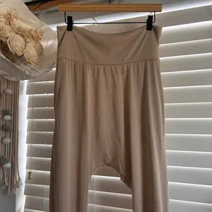 Free People Echo beige harem jogger lounge pants oversized drop crotch size M thumbnail 4